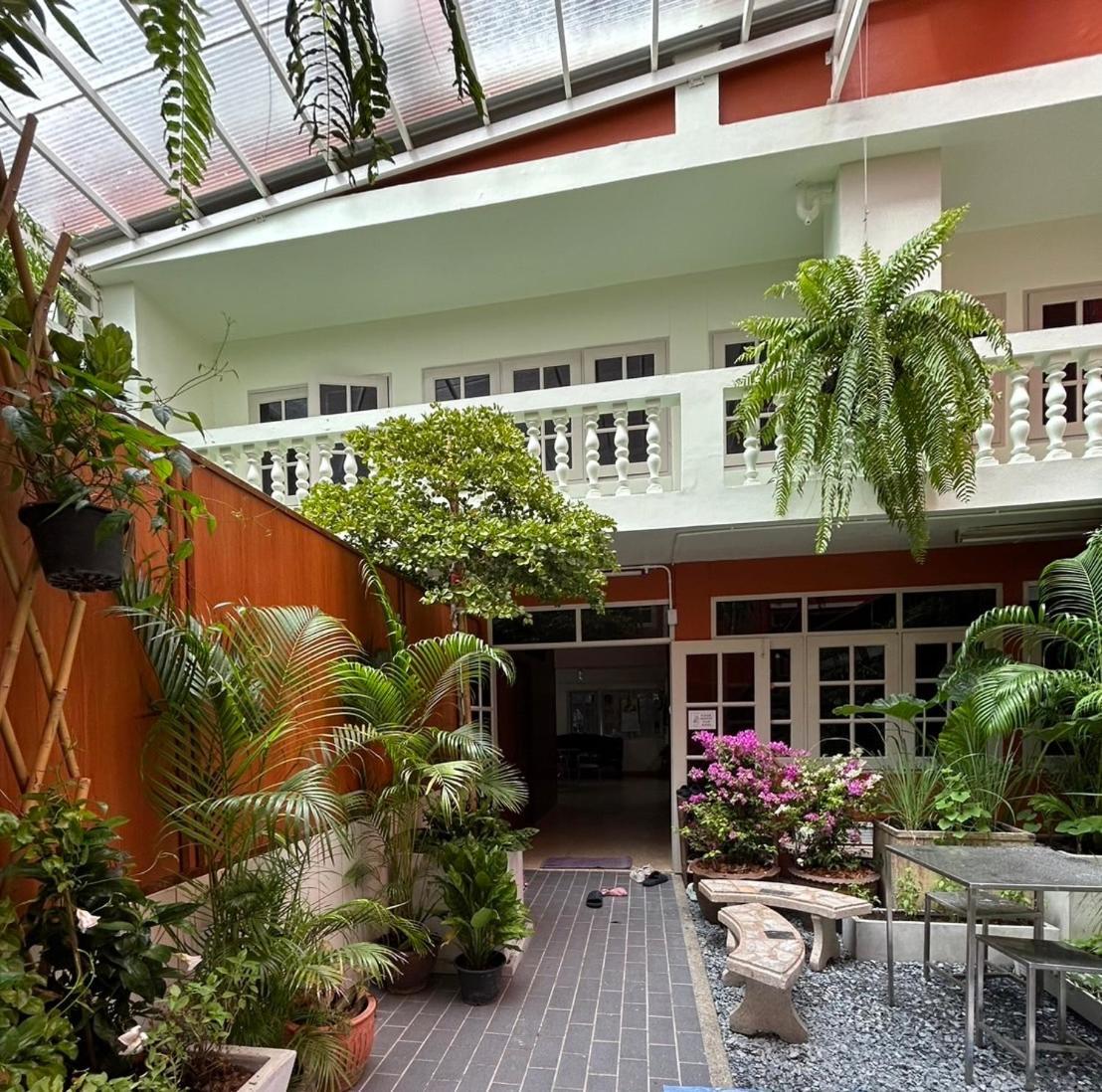 Vonden Garden By Merry V Bangkok Eksteriør bilde